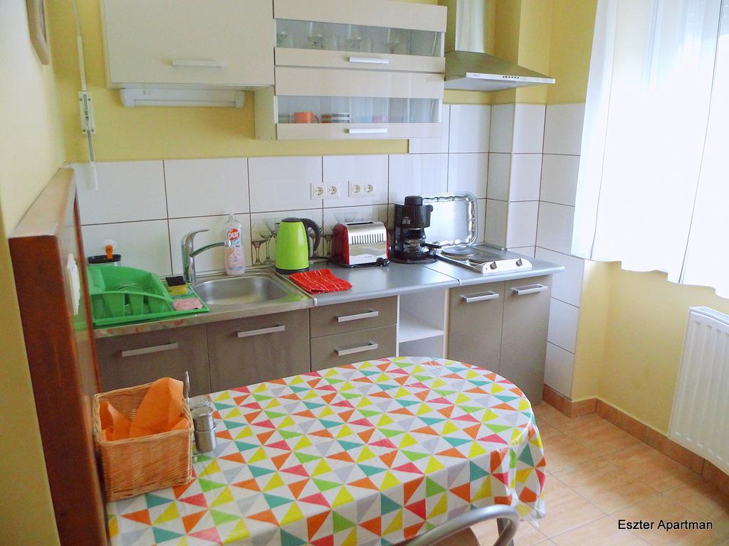 Eszter Apartman Bekescsaba Esterno foto