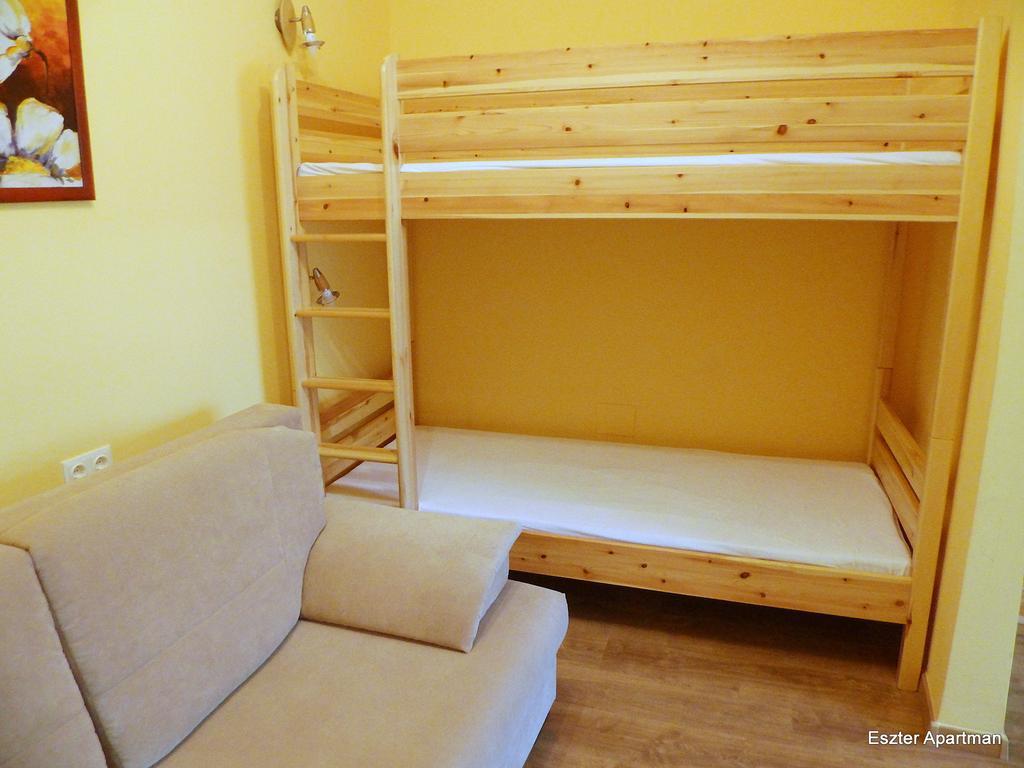 Eszter Apartman Bekescsaba Esterno foto