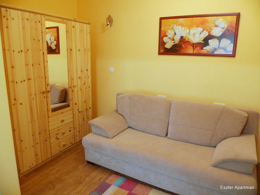 Eszter Apartman Bekescsaba Esterno foto