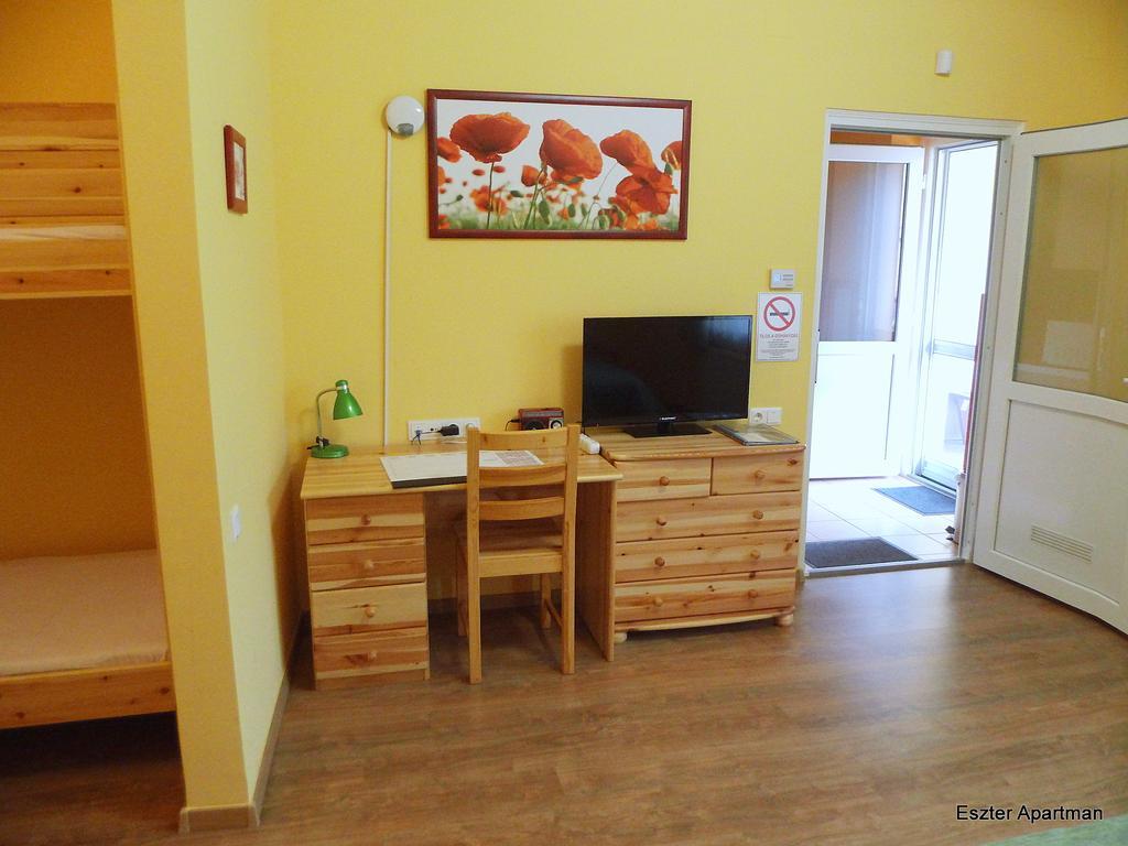 Eszter Apartman Bekescsaba Esterno foto
