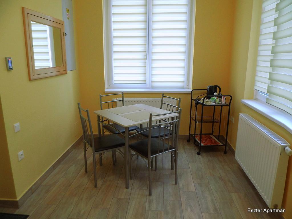 Eszter Apartman Bekescsaba Esterno foto