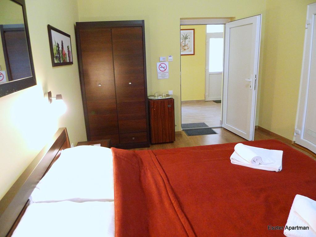 Eszter Apartman Bekescsaba Esterno foto